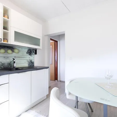 Apartamento With Parking Space Baska, Krk - 23918 Baška